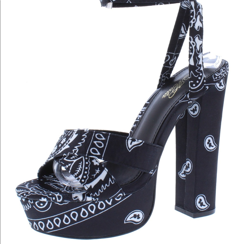 Black bandana heels